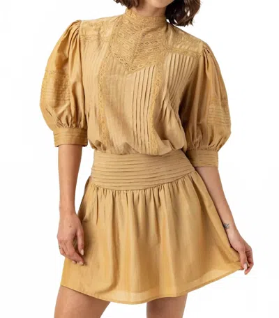 Sundays Brushed Moni Top In Gold In Neutral