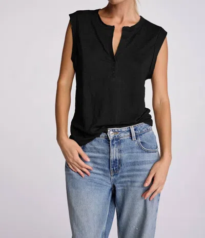 Sundays Linen Sky Tee In Black