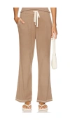 Sundry Rib Lounge Crop Flare In Taupe