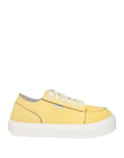 Sunnei Man Sneakers Pastel Yellow Size 9 Leather, Textile Fibers In Pattern