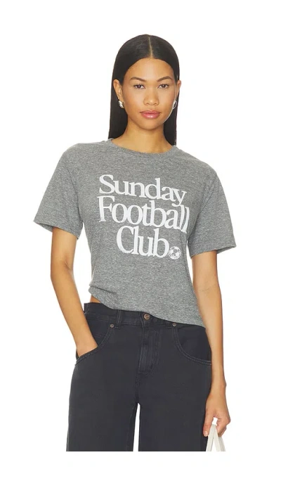Sunny Somewhere Sunday Football Club Tee In 헤더 그레이
