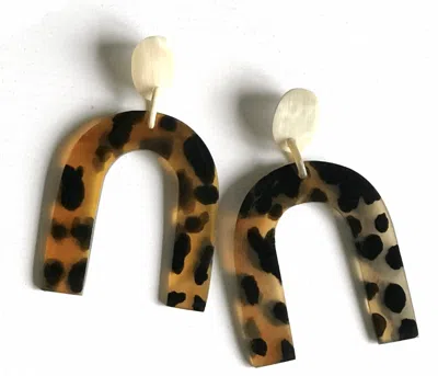 Sunshine Tienda Women's Safari Horseshoe Shaped Earrings In Tortoise In Brown