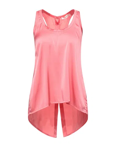 Suoli Tops In Pink