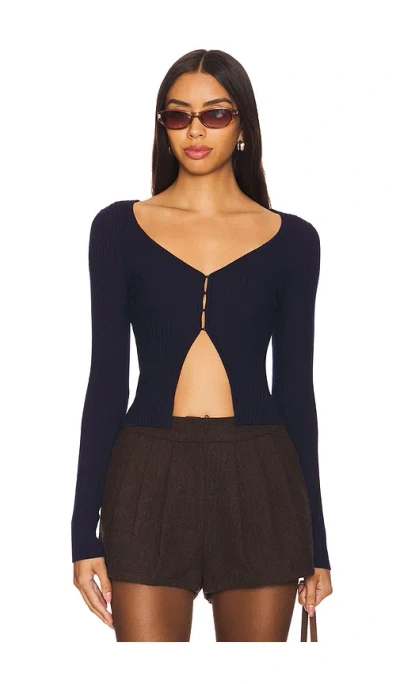Super Down Sierra Knit Top In 藏青色