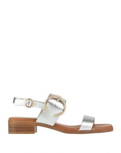 Super Women Woman Sandals Silver Size 8 Leather