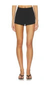 Superdown Ava Hot Short In Black