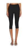 Superdown Chaya Capri In Ë¸ë