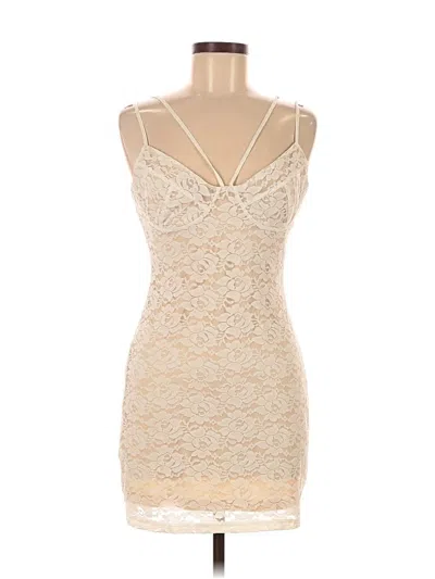 Pre-owned Superdown Cocktail Dress In Ivory