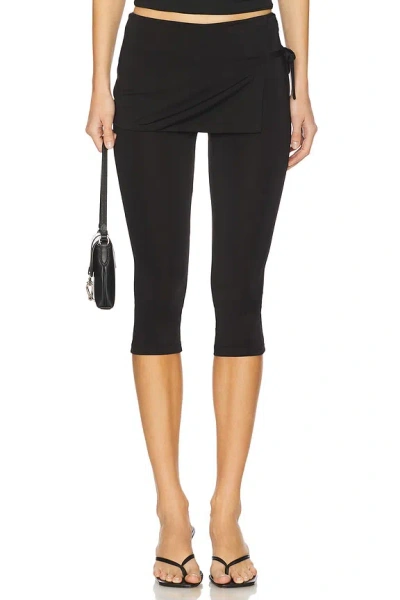 Superdown Kerra Capri In Black