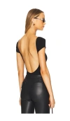 Superdown Melisa Low Back Bodysuit In 블랙