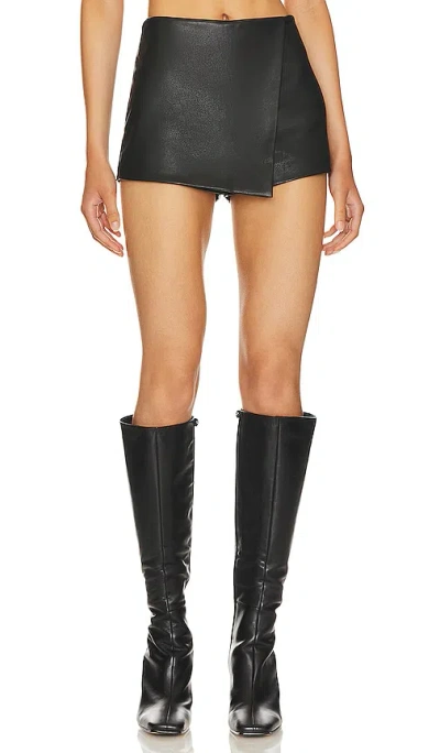 Superdown Sonya Faux Leather Skort In Ink