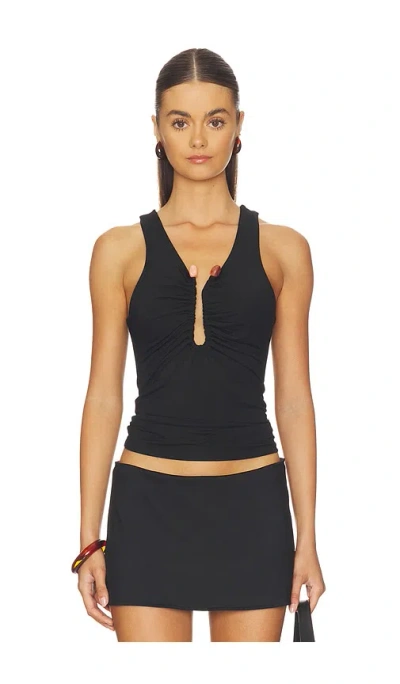 Superdown Vandelia Top In Black