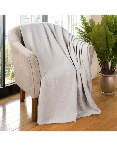 Superior All-season Chevron Cotton Throw Blanket In Gray