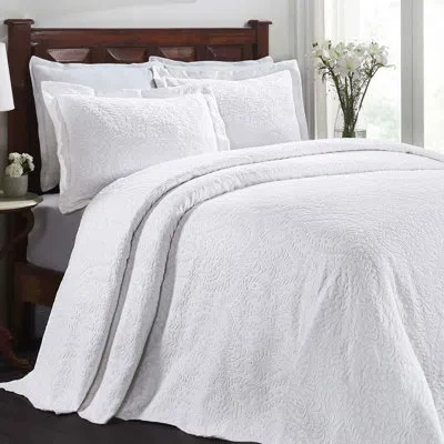 Superior Aspen Floral Scalloped Edge Cotton Blend Coverlet / Bedspread Set In White
