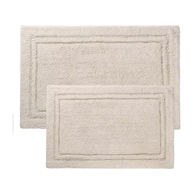Superior Bath Rug In White