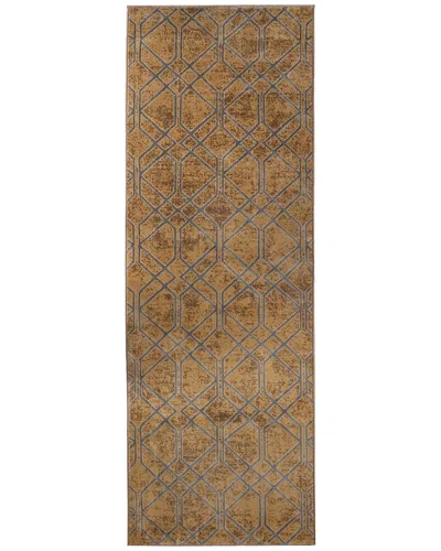 Superior Cardinal Rug In Brown