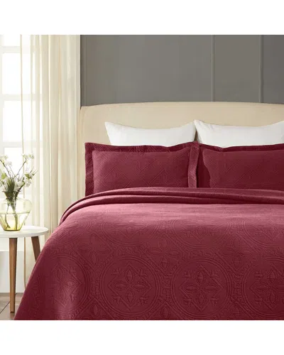 Superior Celtic Circle Cotton Jacquard Matelasse Scalloped Bedspread Set In Burgundy