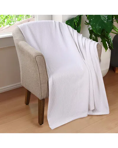 Superior Cotton All-season Diamond Throw Blanket In White