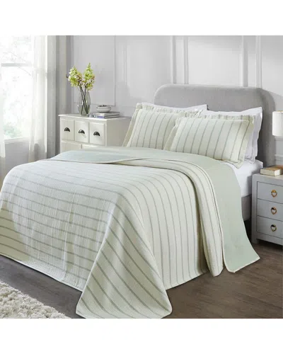 Superior Valencia Reversible Medium Weight Matelasse Bedspread Set In Green