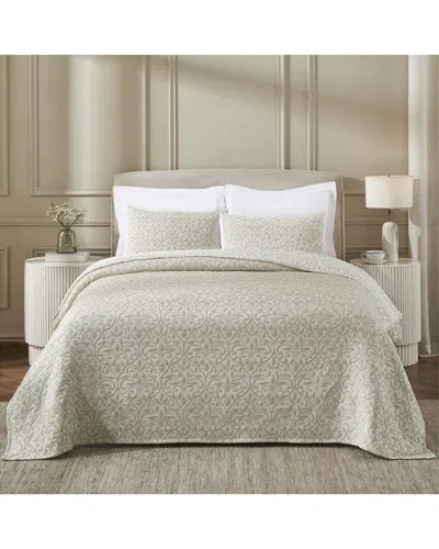 Superior Vineyard Blend Matelasse Woven Coverlet In White