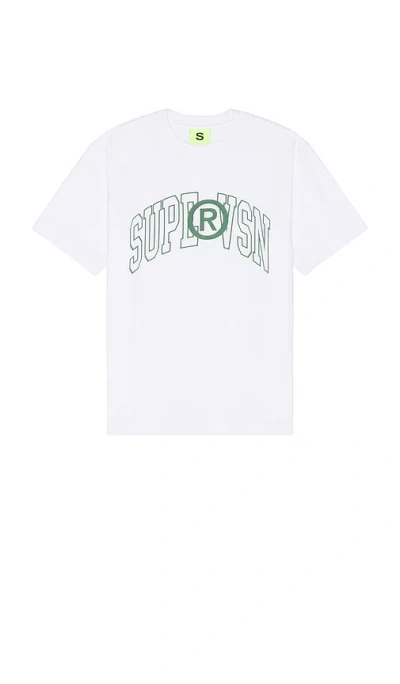 Supervsn Collegiate Logo Tee In 화이트