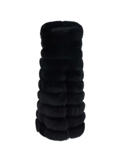 Suprema Panelled Sleeveless Coat In Black