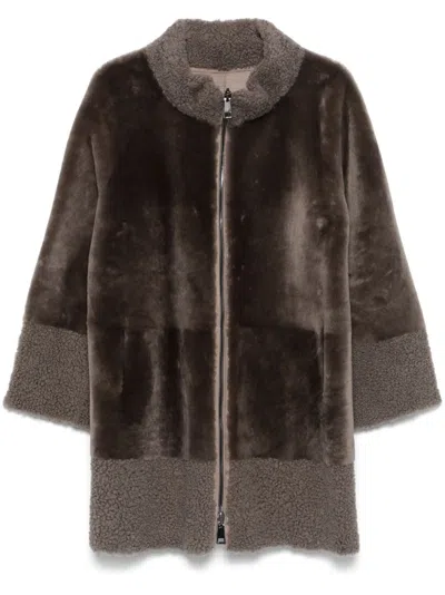 Suprema Shearling Coat In Grey