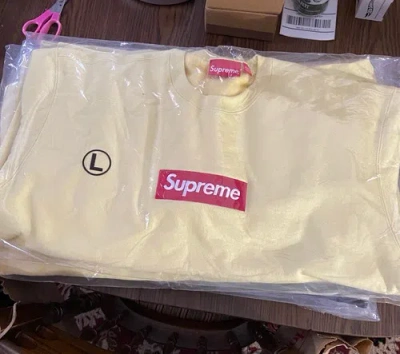 Pre-owned Supreme 2022 Winter  Box Logo Crewneck Pale Yellow Size Large Priority Shipped
