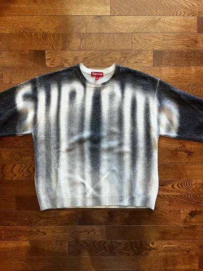 Pre-owned Supreme Blurred Logo Sweater