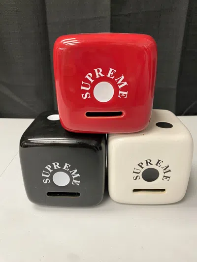 Pre-owned Supreme Dice Ceramic Piggy Bank Set Of 3 In Red