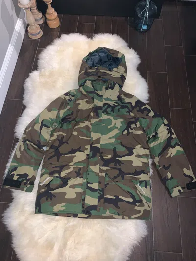 Pre-owned Supreme Fw15 Uptown 700 Fill Jacket In Camo