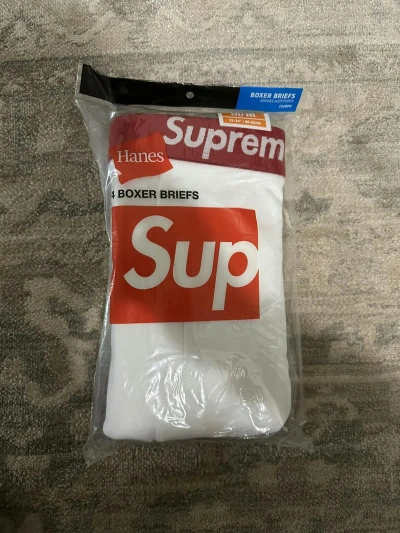 Pre-owned Supreme Hanes Boxers 4-pack - M In White