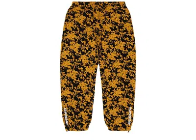 Pre-owned Supreme Men's  Warm Up Pant In Black Floral