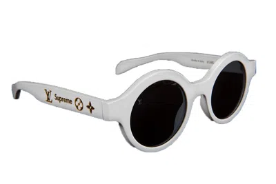 Pre-owned Supreme Men's  X Louis Vuitton Downtown Sunglasses In White