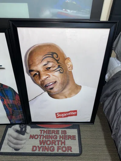 Pre-owned Supreme Mike Tyson Poster In White
