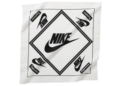 Pre-owned Supreme Nike Bandana In White