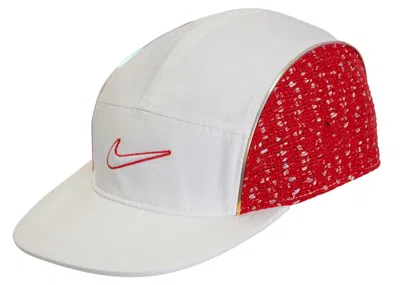 Pre-owned Supreme Nike Boucle Running Hat In White