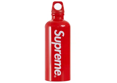 Pre-owned Supreme Sigg Traveller 0.6l Water Bottle (ss23) In Red