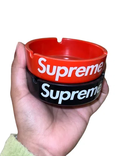 Pre-owned Supreme Ss 2008  Ashtray Red & Black Set