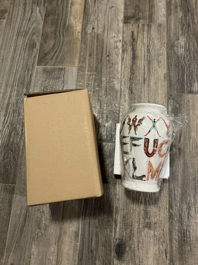 Pre-owned Supreme Ss18 Alphabet Vase In White