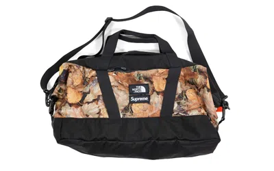 Pre-owned Supreme The North Face Apex Duffle Bag In Leaves