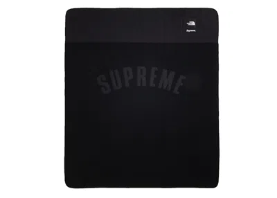 Pre-owned Supreme The North Face Arc Logo Denali Fleece Blanket In Black