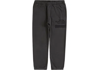 Pre-owned Supreme The North Face Pigment Printed Sweatpant (fw22) In Black