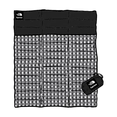 Pre-owned Supreme The North Face Studded Nuptse Blanket In Black