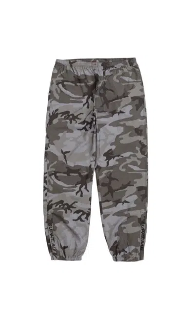 Pre-owned Supreme Warm Up Pants In Snow Camo