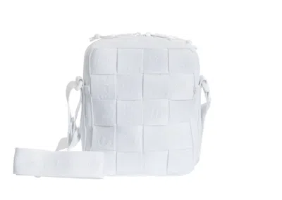 Pre-owned Supreme Woven Shoulder Bag In White
