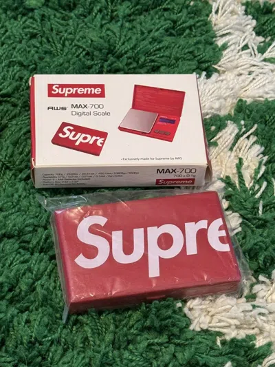 Pre-owned Supreme X Aws Max-700 Digital Scale Red