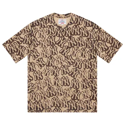 Pre-owned Supreme X New York Yankees Airbrush Short-sleeve Top 'clay' In Tan