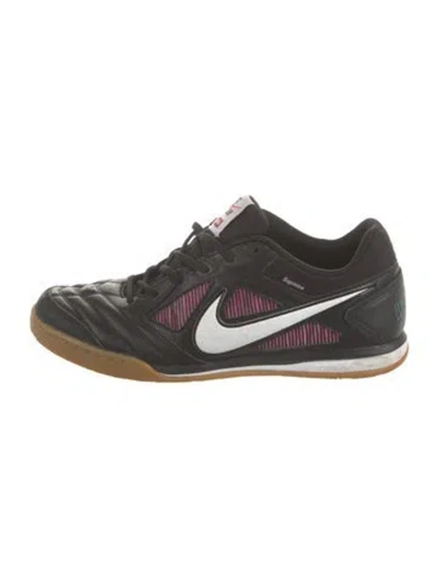 Pre-owned Supreme X Nike Sb Gato Sneakers In Black