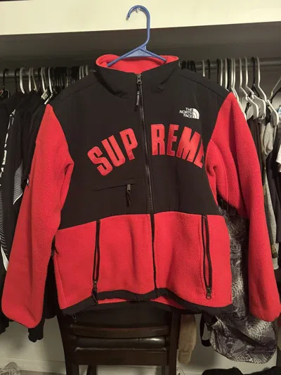 Pre-owned Supreme X The North Face Arc Logo Fleece In Red